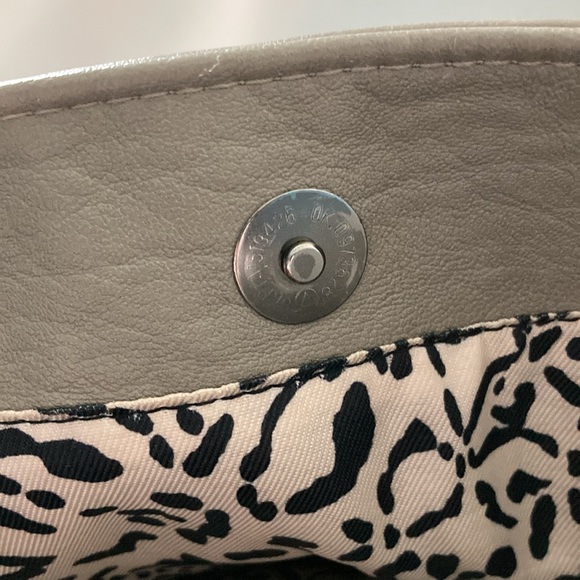 Jessica Simpson Bag with Studs and signature feather. - Picture 11 of 14